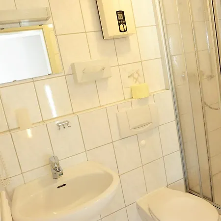 Inn Juette Ebergotzen